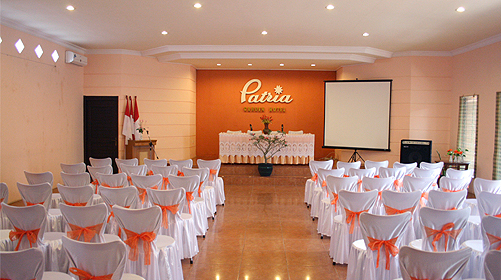 hall-garden hall-garden